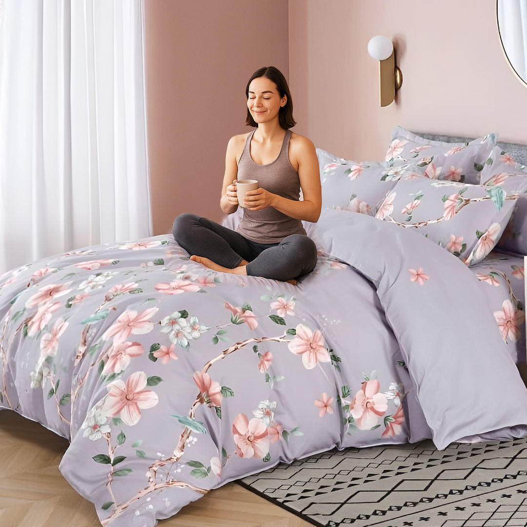King Size Floral Bed Sheet Set 6 PCs with Flat Sheet, Duvet Cover & Pillow Covers (MNC26)