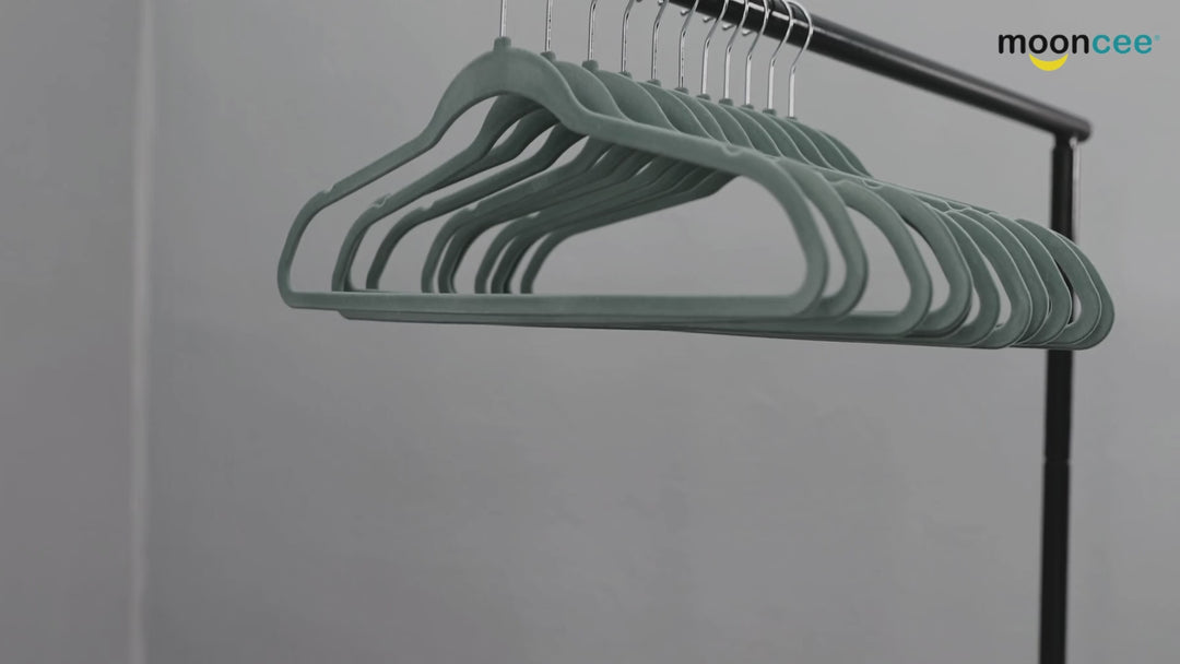 30 PCs Grey Velvet Non-Slip Hangers – Premium Quality for Clothes, Coats & Pants (Grey)