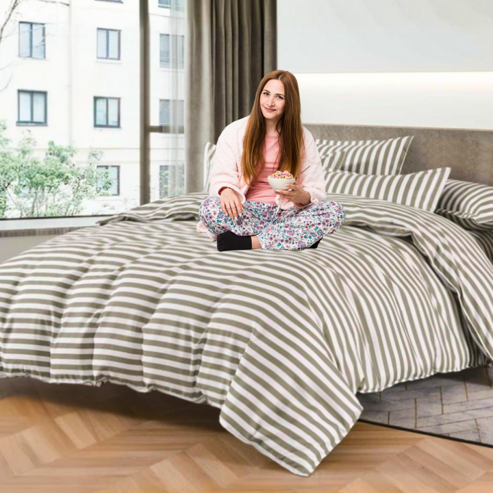 6 PCs King Size Bed Sheet Set Duvet Cover 220x240 With 4 Pillow Covers, High Cotton Blend (Blue Grey)
