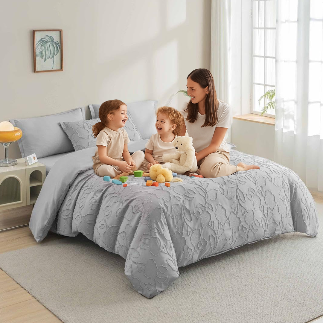 6 PCs Microfiber Quilted Bedspread Set – Duvet Cover, Fitted Sheet & Pillowcases (6FM44)