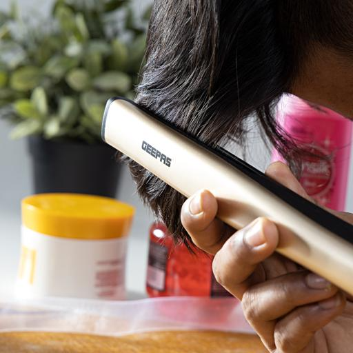 Geepas Portable Hair Straightener with Ceramic Plates, 360-Degree Swivel Cord