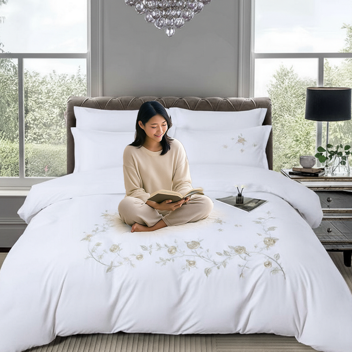 Elegant White Floral Embroidered Bedding Set 6 PCs - Duvet Cover & Pillowcases (6ES66)