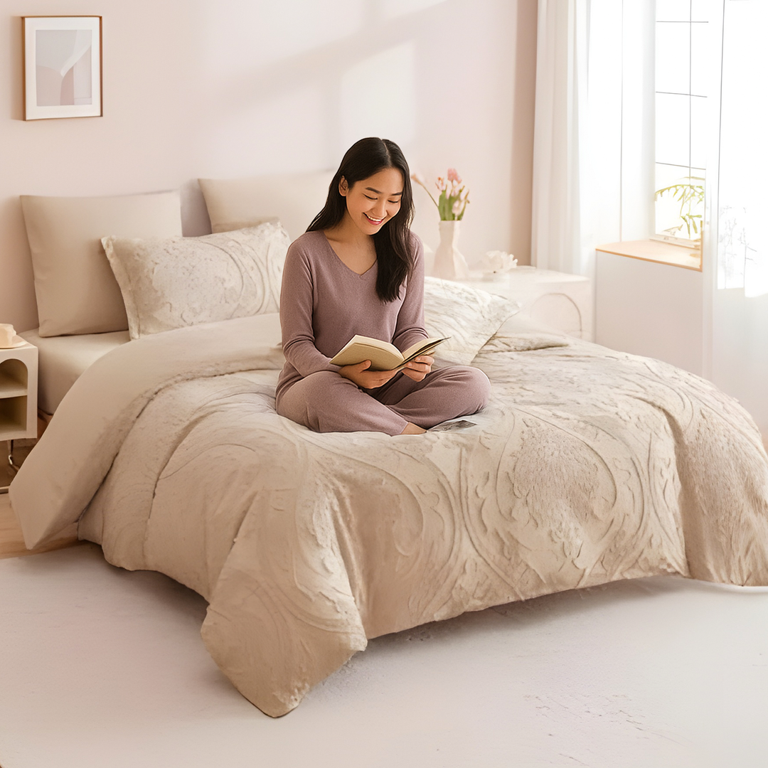 Embroidered 6 PCs Bedding Set – Duvet Cover, Fitted Sheet & 4 Pillowcases (6FM52)