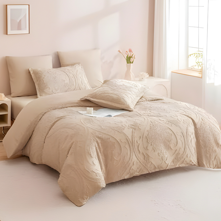 Embroidered 6 PCs Bedding Set – Duvet Cover, Fitted Sheet & 4 Pillowcases (6FM52)