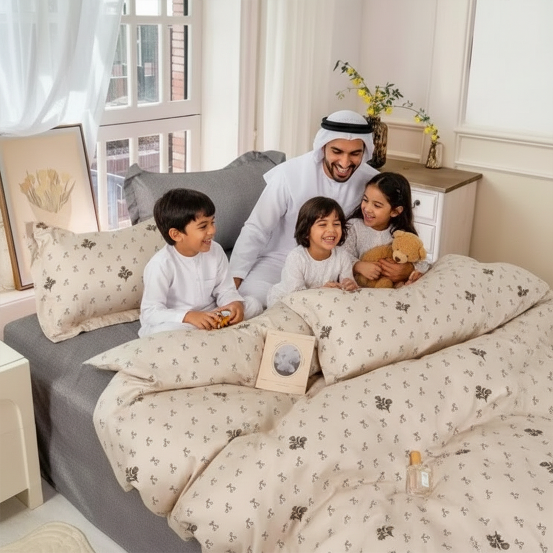 Printed duvet with tiny botanical details arranged neatly on bed