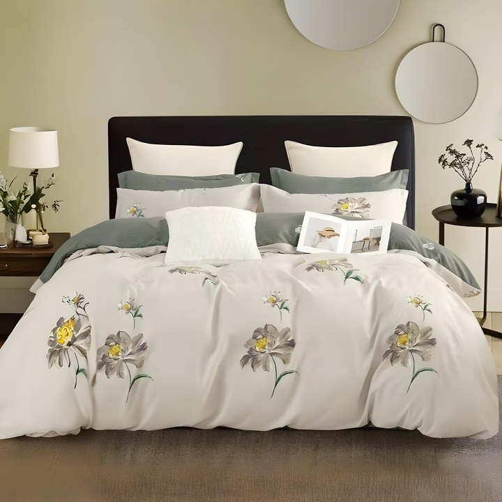 White Floral King Bedding Set 6 PCs – Soft Duvet Cover, Fitted Sheet & Pillowcases (6FS132)