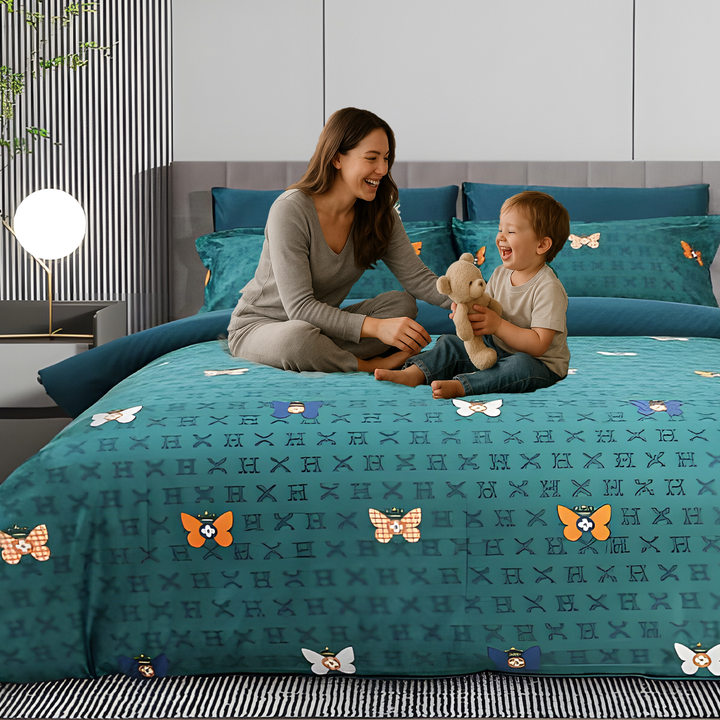 Printed King Size Bedding Set – 6-PCs with Duvet Cover, Pillowcase & Fitted Sheet (6FS97)