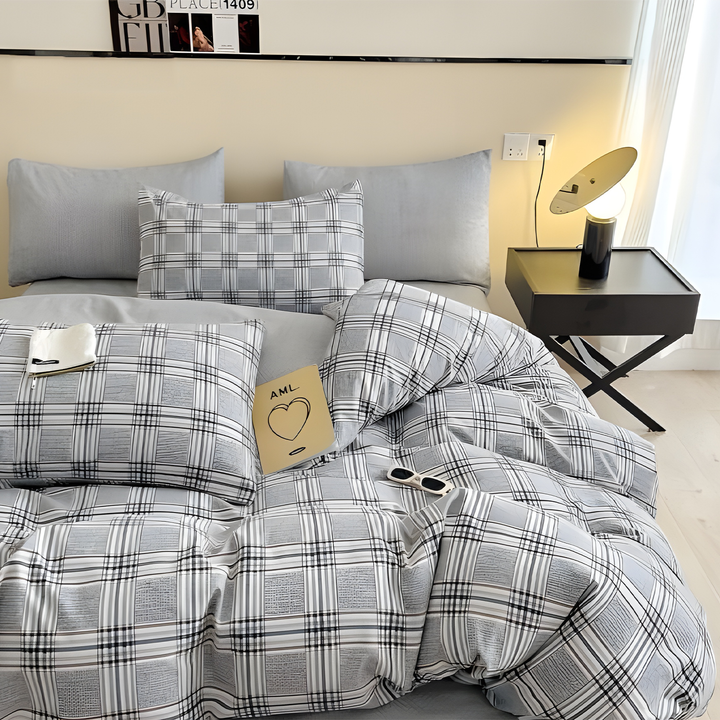 Floral 6 PCs King Size Bedding Set with 220x240 Duvet Cover & Fitted Bed Sheet (6FS105)