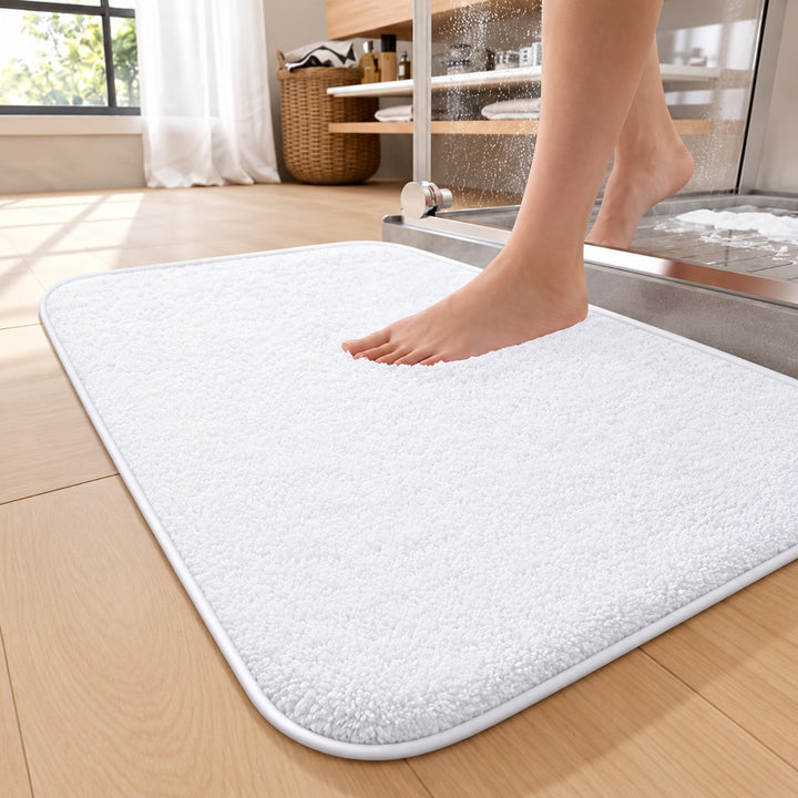 Soft White Bath Mat with Anti-Slip Backing, Absorbent Bathroom Rug for Home Décor