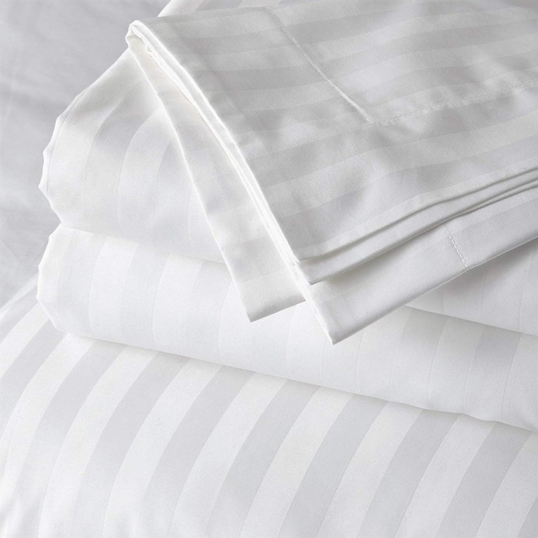 4 PCs Single Bed Sheets Set With Duvet Cover Set 160x220 cm Bedding Set (White)