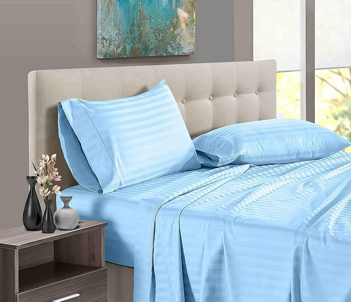 4 PCs Single Bed Sheets Set With Duvet Cover Set 160x220 cm Bedding Set (Sky Blue)