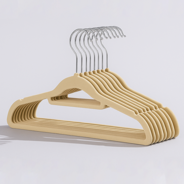 MOONCEE Premium Velvet Non-Slip Hangers – Ideal for Clothes, Coats & Pants